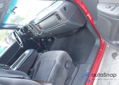 2001 Chevrolet Silverado K1500 z USA, uszkodzony, nr VIN 1GCEK14T61Z297444